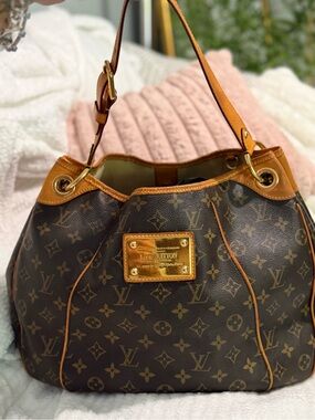 Louis Vuitton Monogram Galliera PM with dust bag